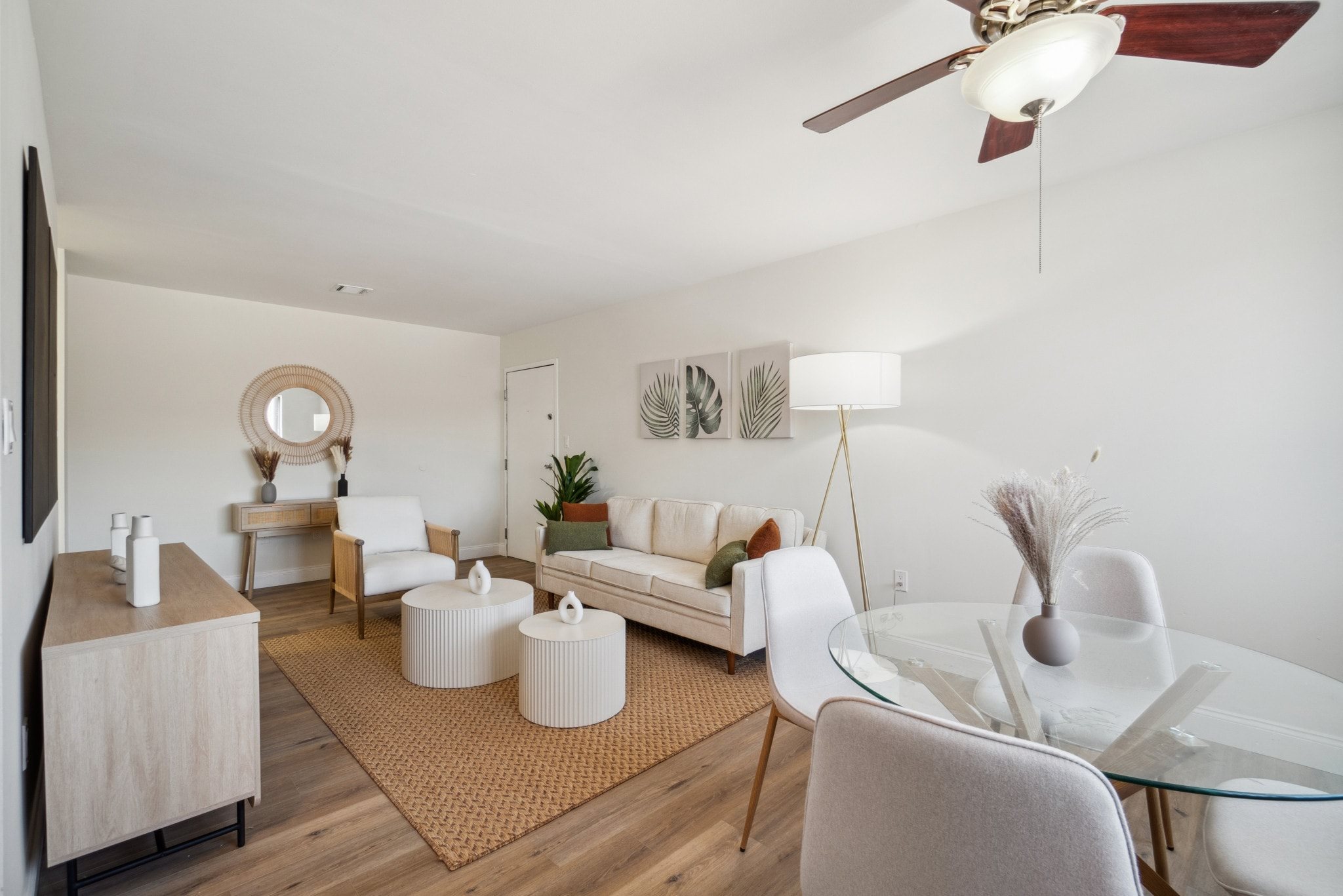 Gallery Photo 18