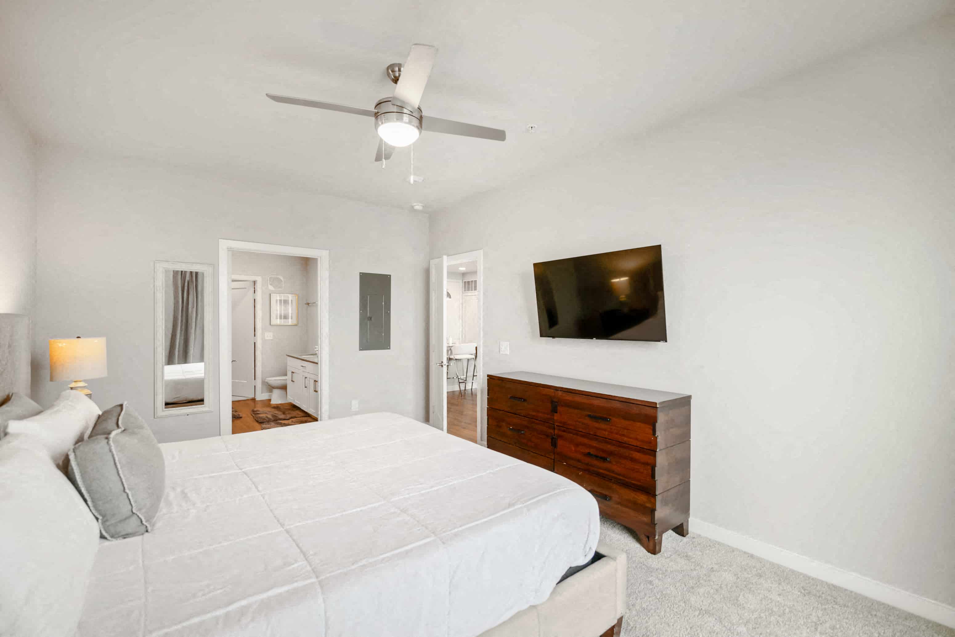 Gallery Photo 10
