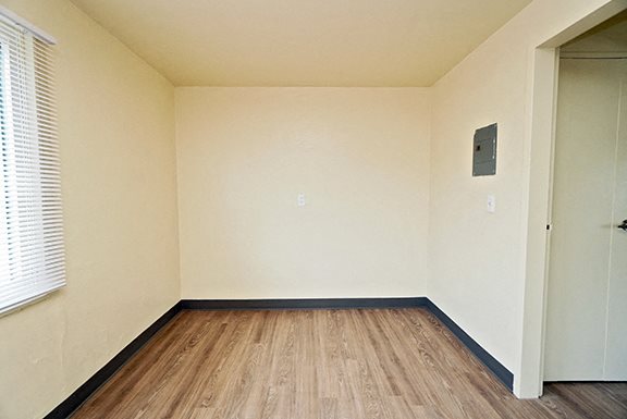 Princeton Court – Kitchen - Dining – Appliances Included – Updates - 24 Hour Emergency Maintenance –Cable Ready - Storage - Ask for a Tour – Not Pet Friendly