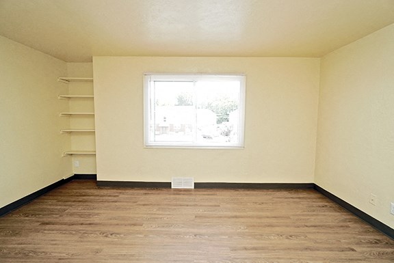 Princeton Court - Studio Unit - One-bedroom, One-Bath Units - Two-bedroom, One-Bath Units – Buffalo, New York – Built in Shelves - Closet – Master - Storage – New Floors - Ask for a Tour – Not Pet Fri