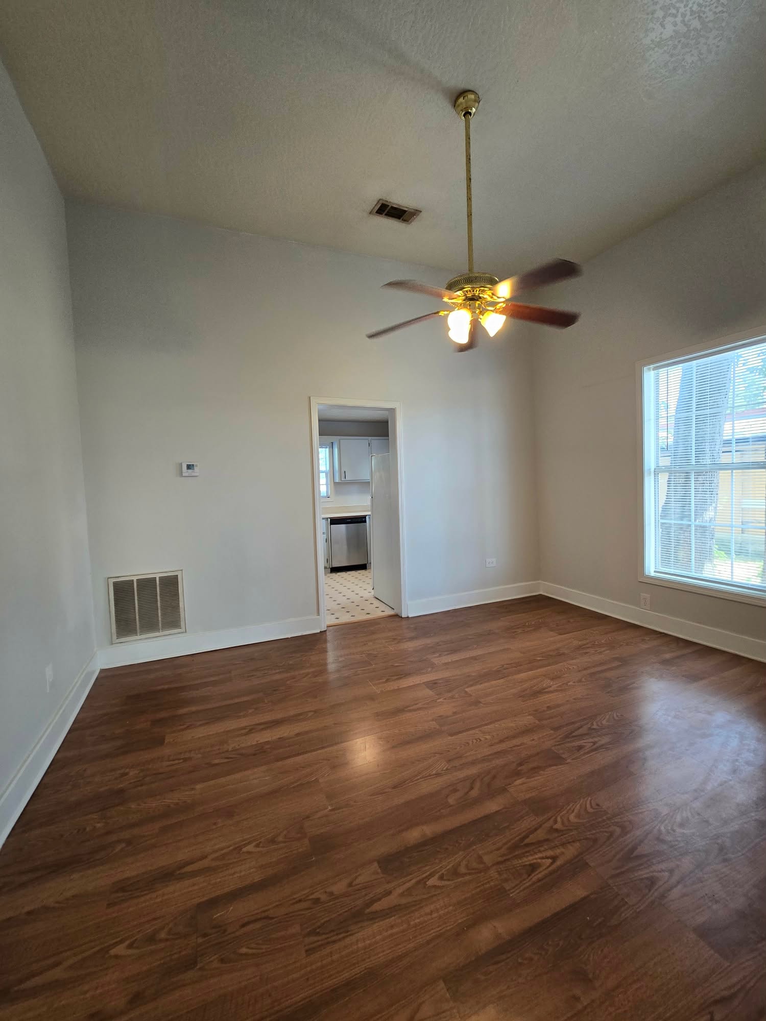 Gallery Photo 5