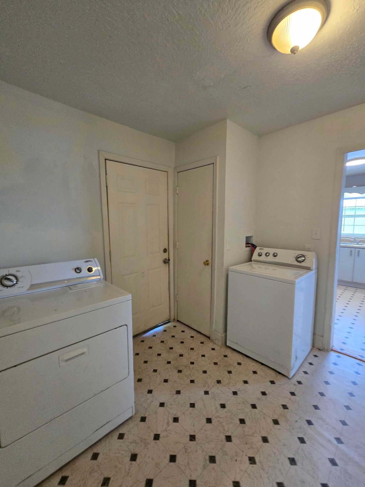 Gallery Photo 6