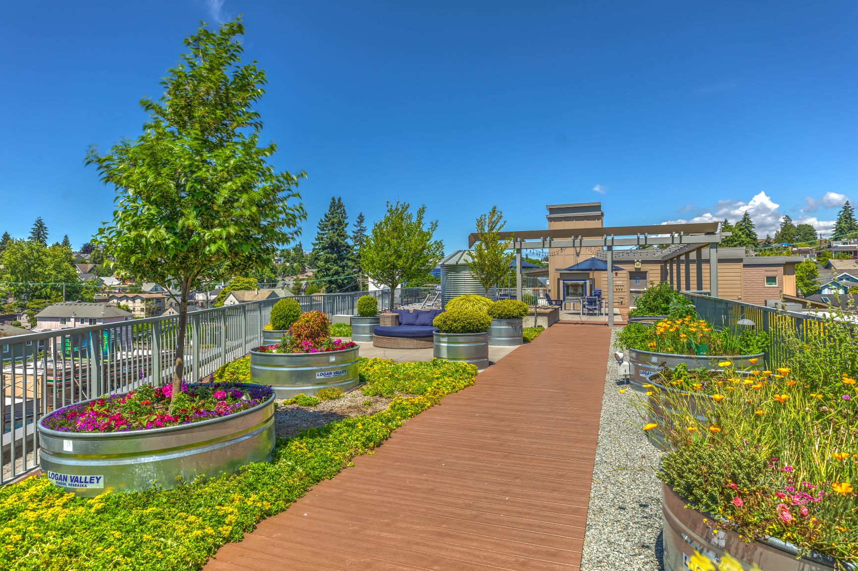 Photos and Video of Prescott Wallingford Apartments in Seattle, WA