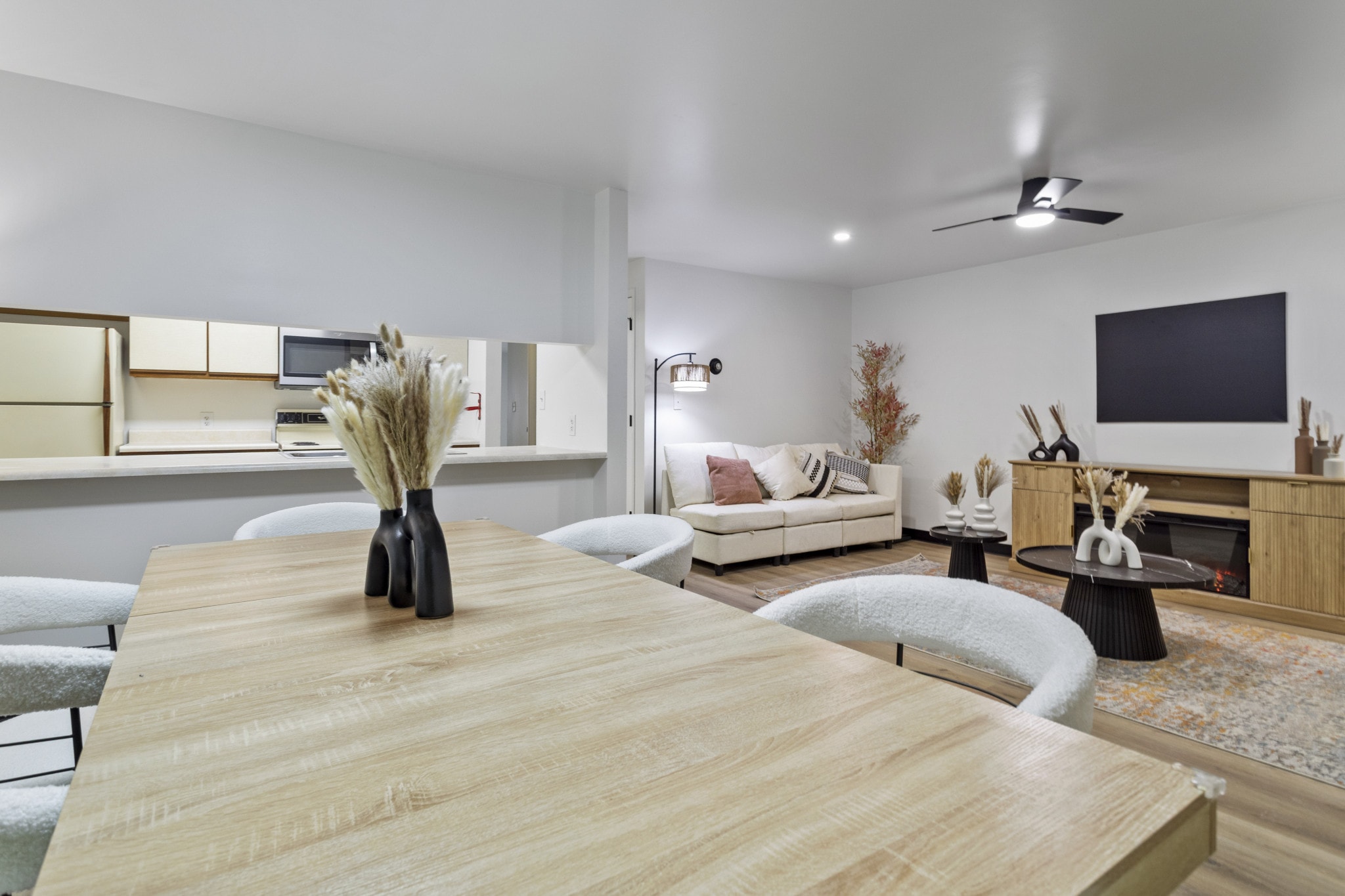 Gallery Photo 19