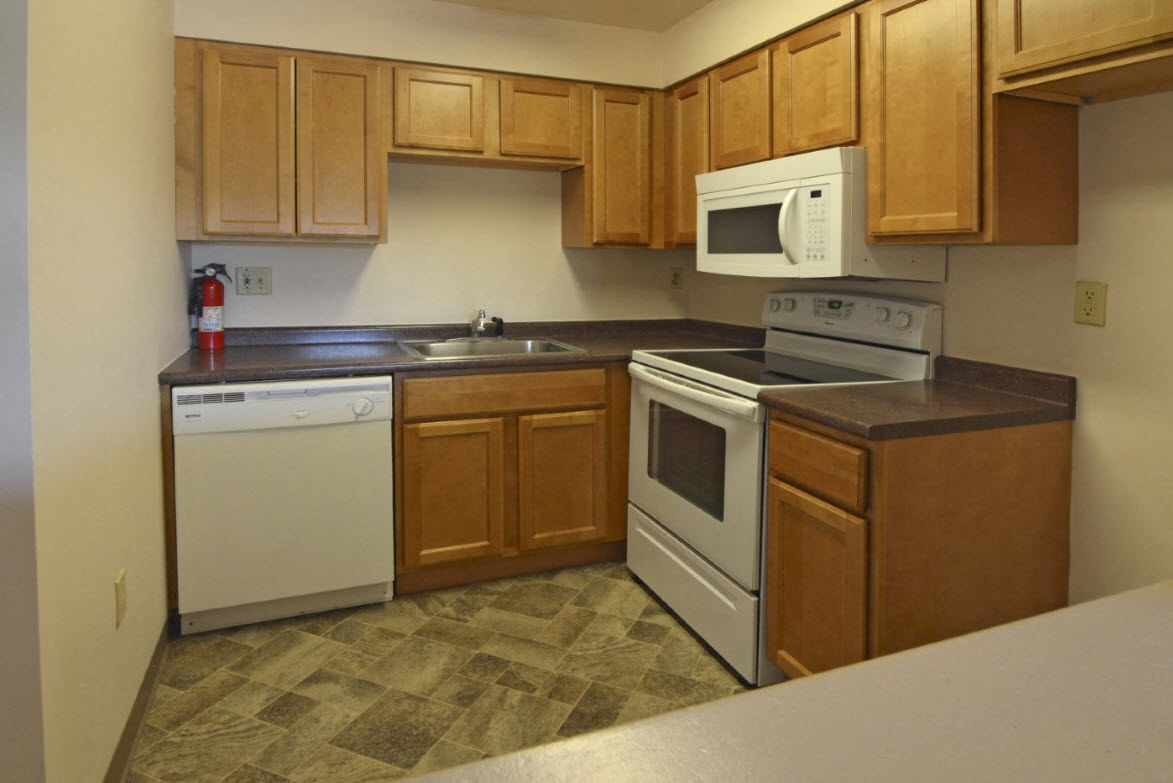 Oxford Court Apartments Apartments in Clinton, MA