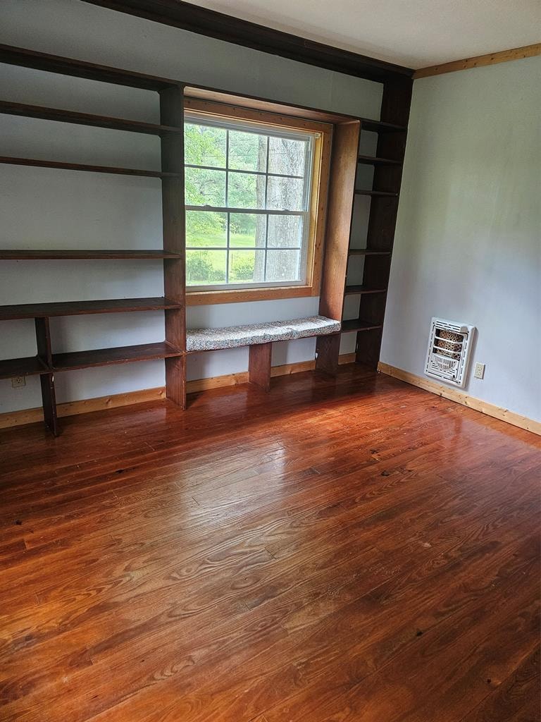 Gallery Photo 13