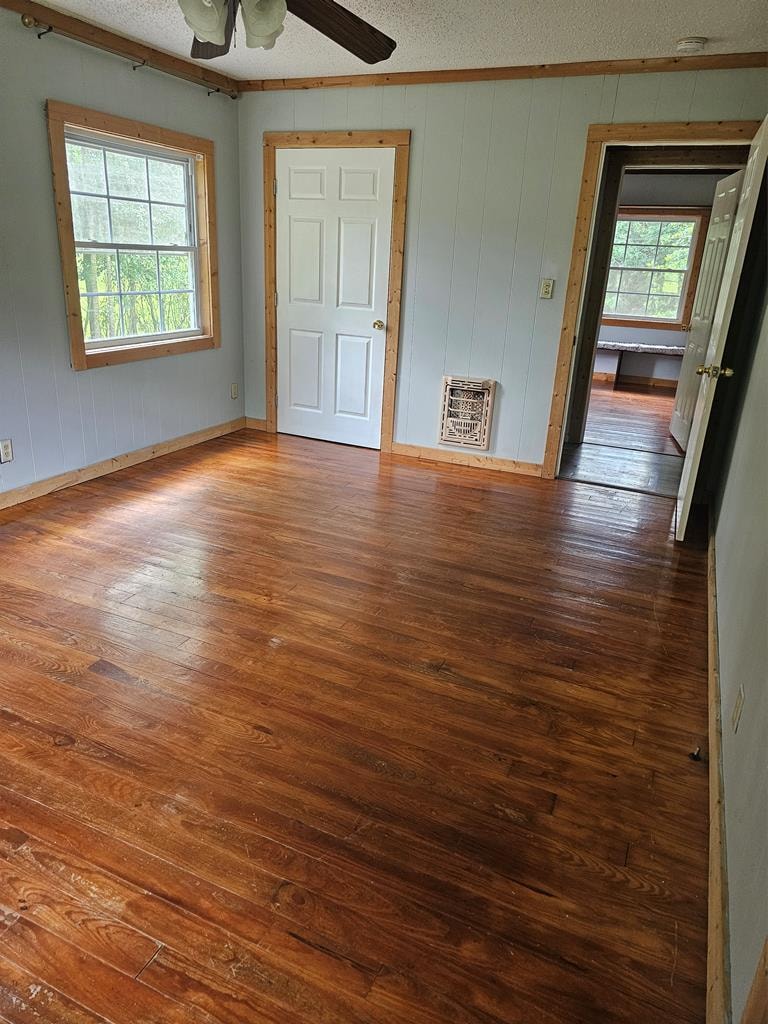 Gallery Photo 12