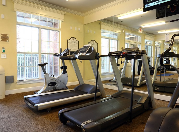 Governors Gate apartments fitness center in Pensacola, Florida