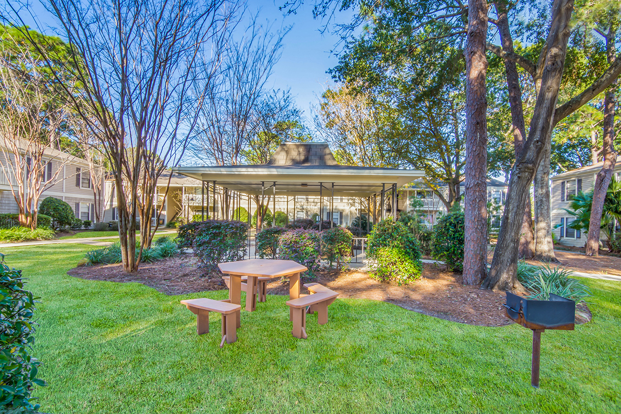 Woodcliff | View Photos of Apartments for Rent in Pensacola, Florida