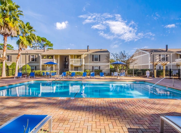 Woodcliff apartments swimming pool in Pensacola, Florida