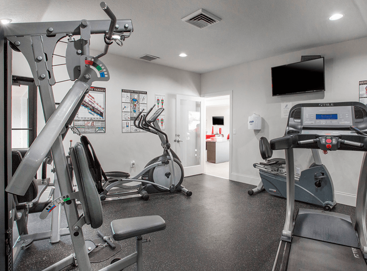 Village Crossing apartments fitness center in West Palm Beach, Florida