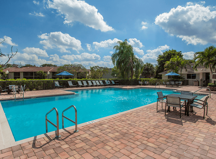 Blue Isle apartments swimming pool in Coconut Creek, Florida