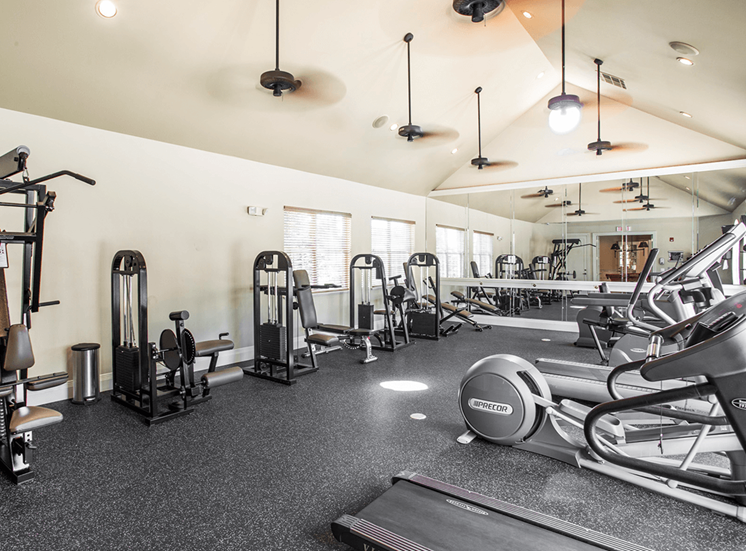 Retreat at City Center apartments fitness center in Aurora, Colorado