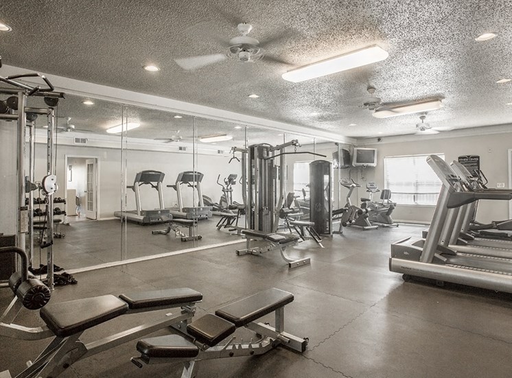 Verandah at Valley Ranch apartments fitness center in Irving, Texas