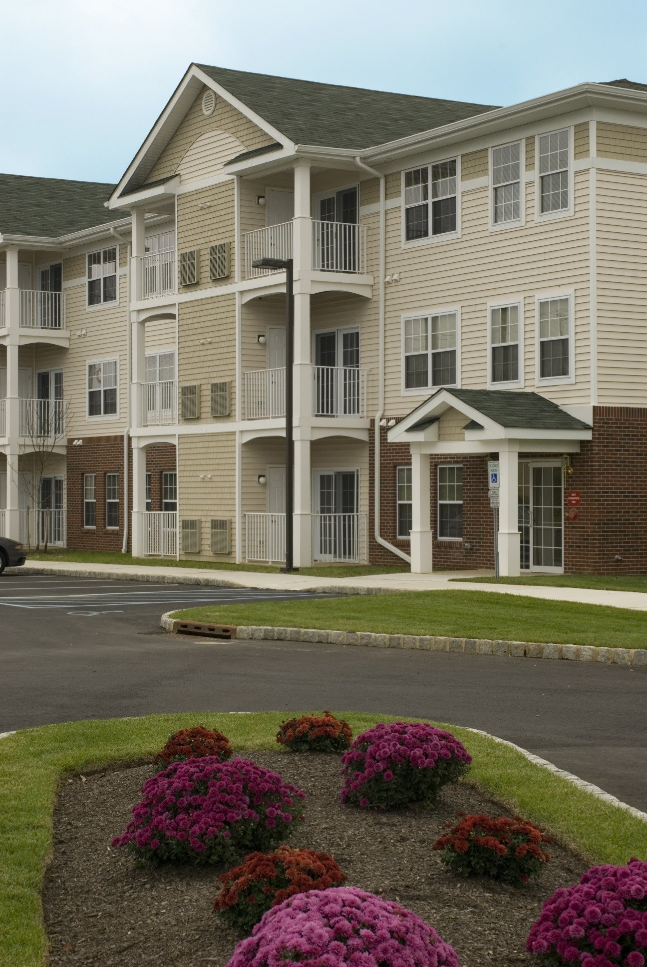 Heritage Village at Elton Corner Apartments in Freehold, NJ RENTCafe