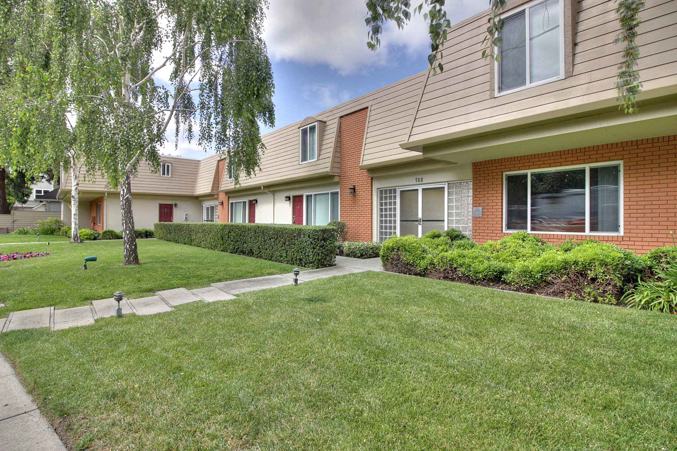 St. Croix Apartments in Mountain View, CA