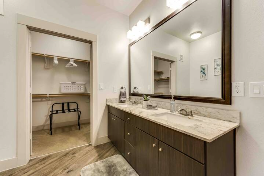 Gallery Photo 5