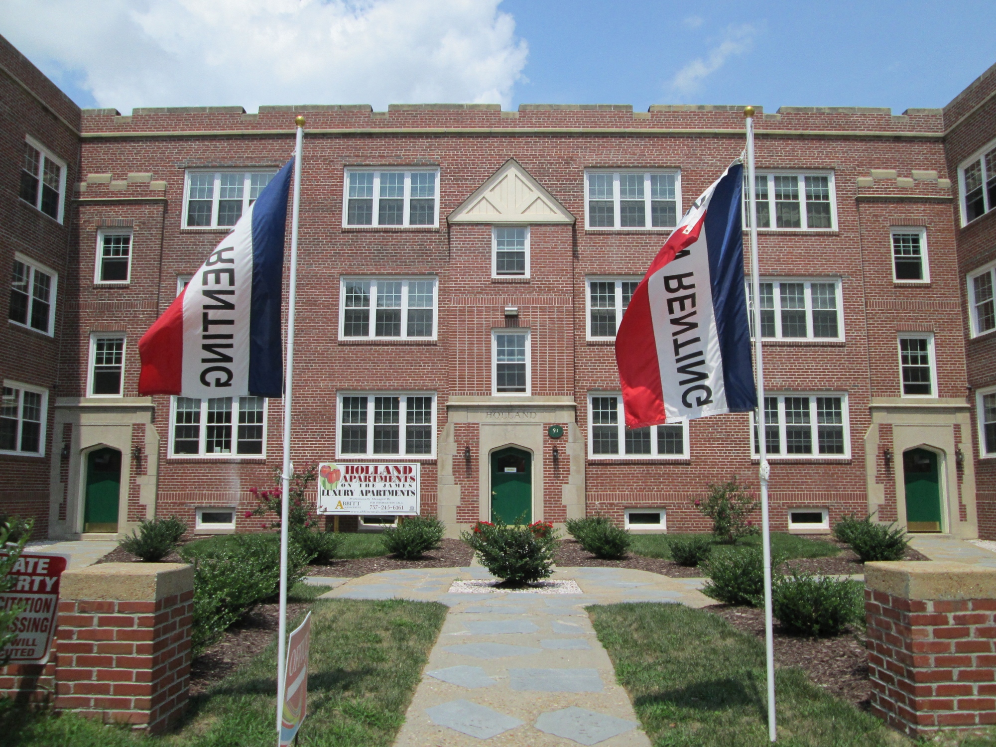 Holland Apartment Newport News VA (757) 245-6161