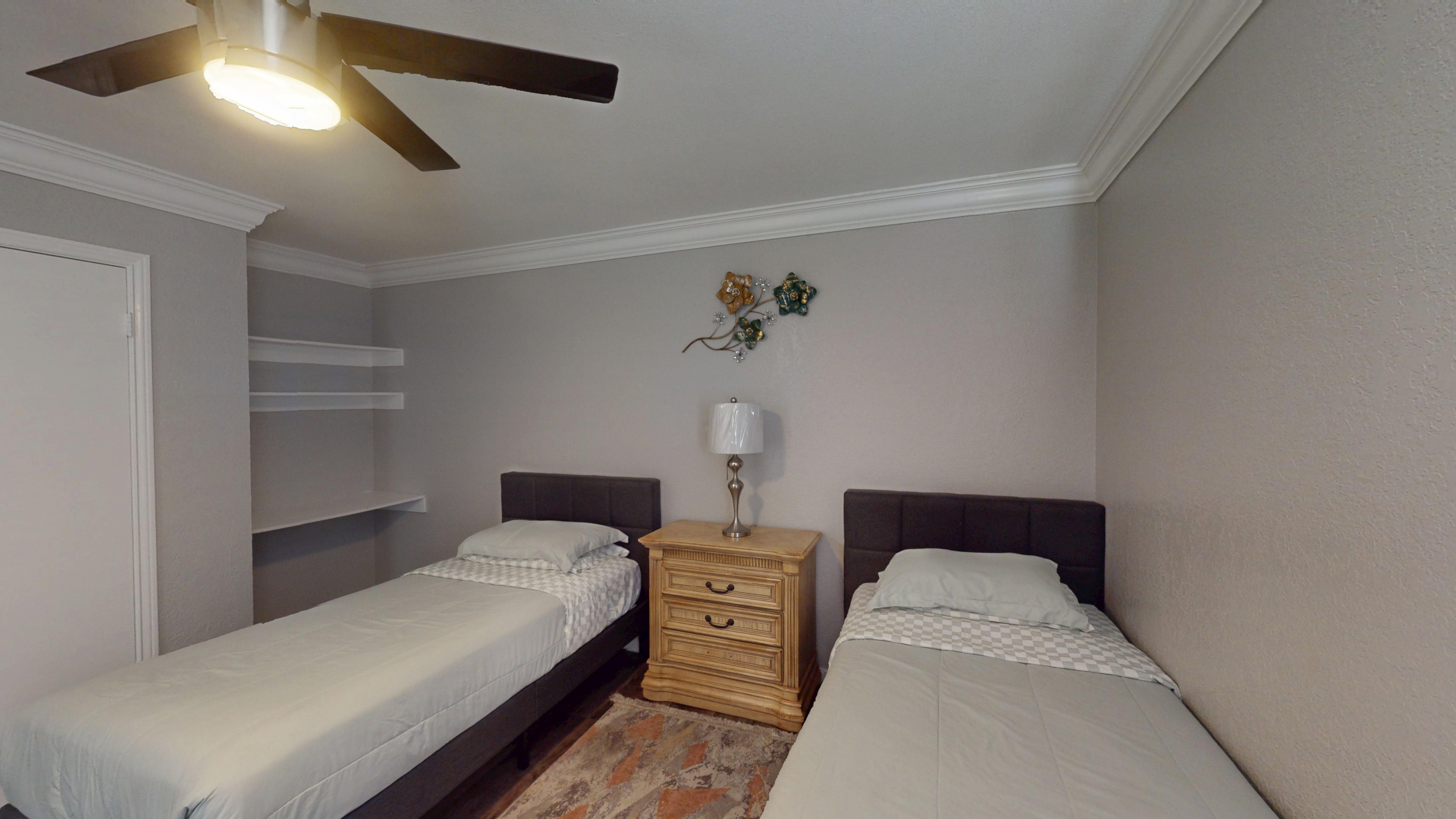 Gallery Photo 11