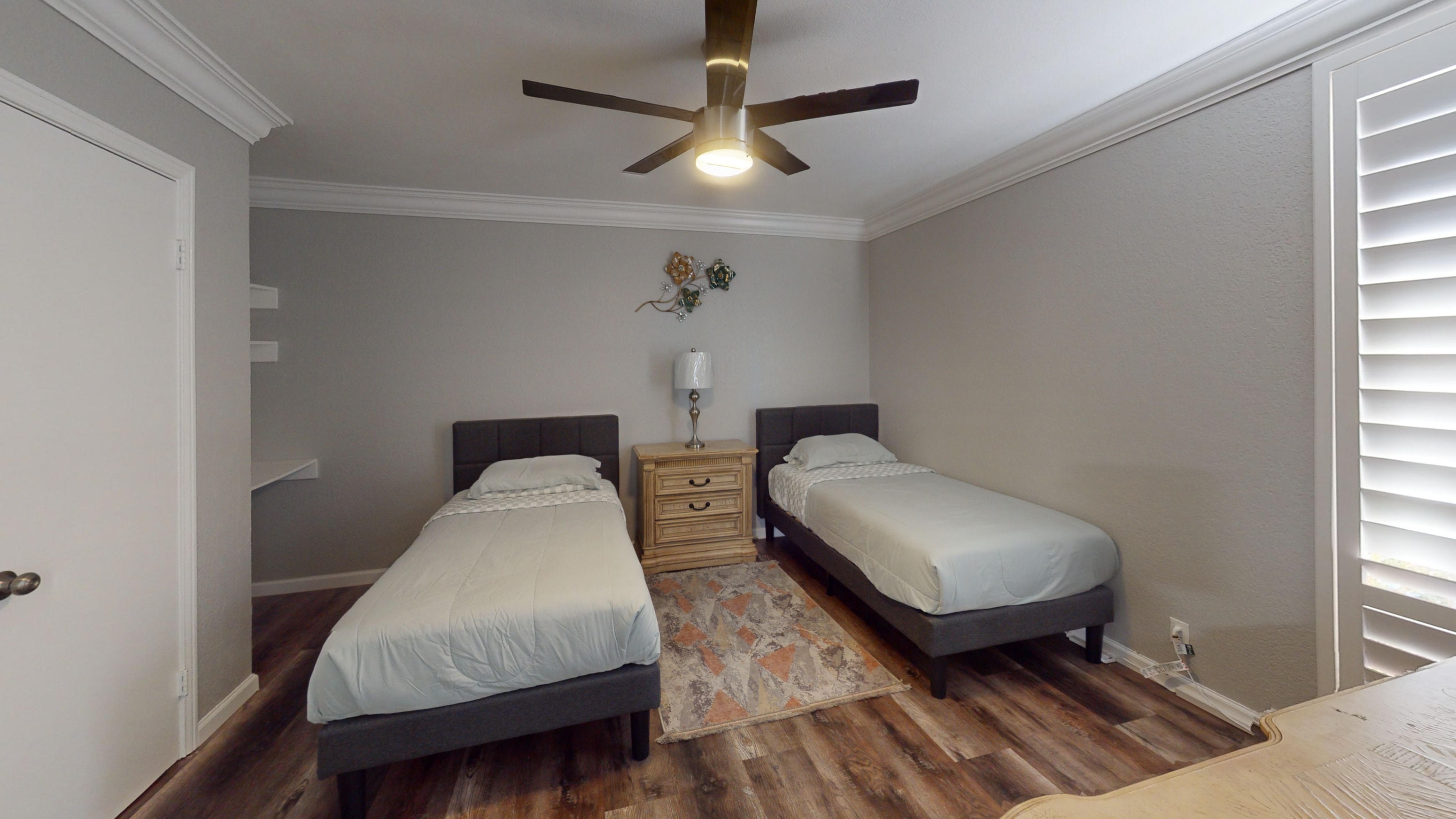 Gallery Photo 25