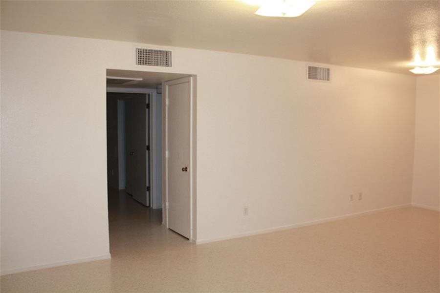 Gallery Photo 10