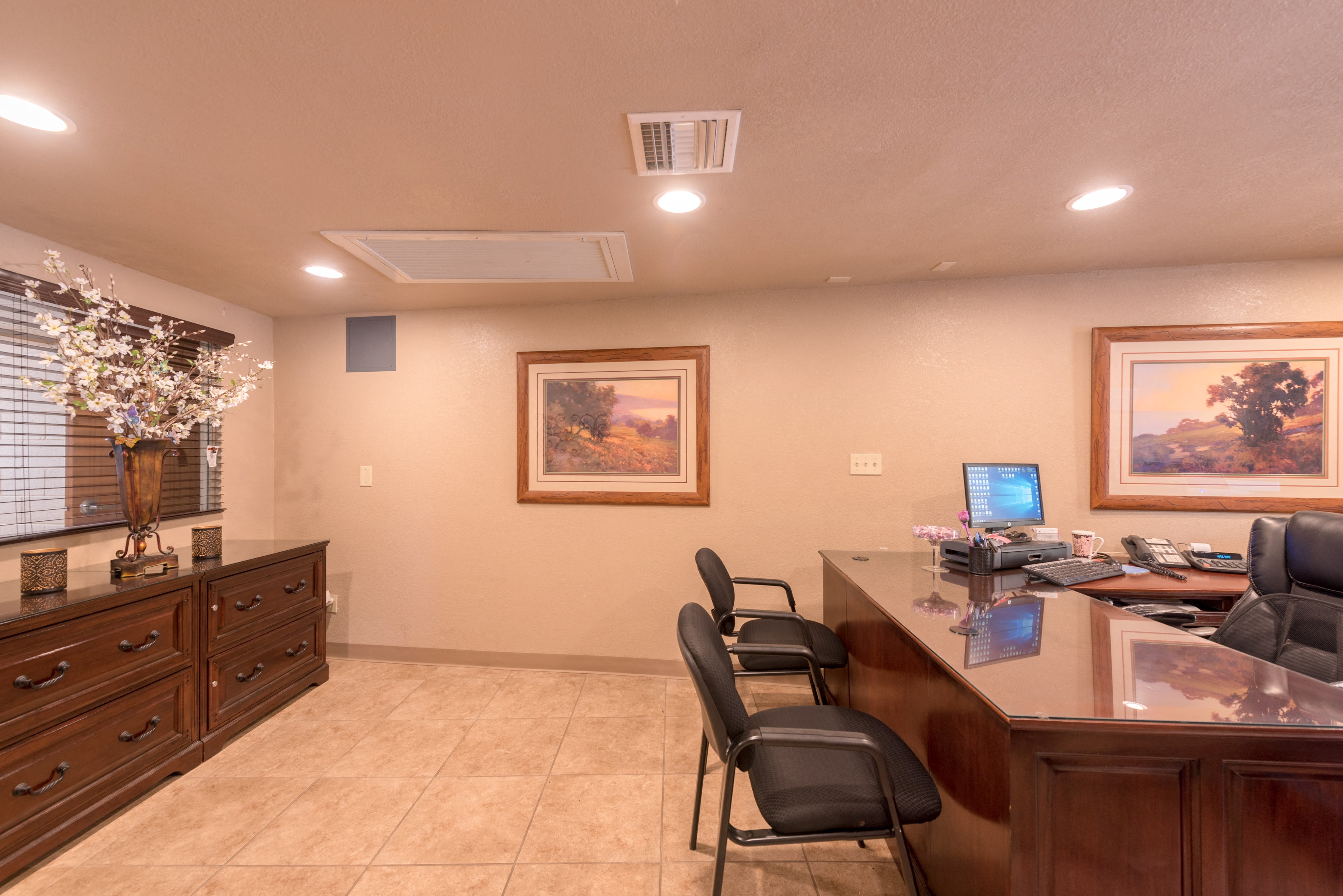 Gallery Photo 5