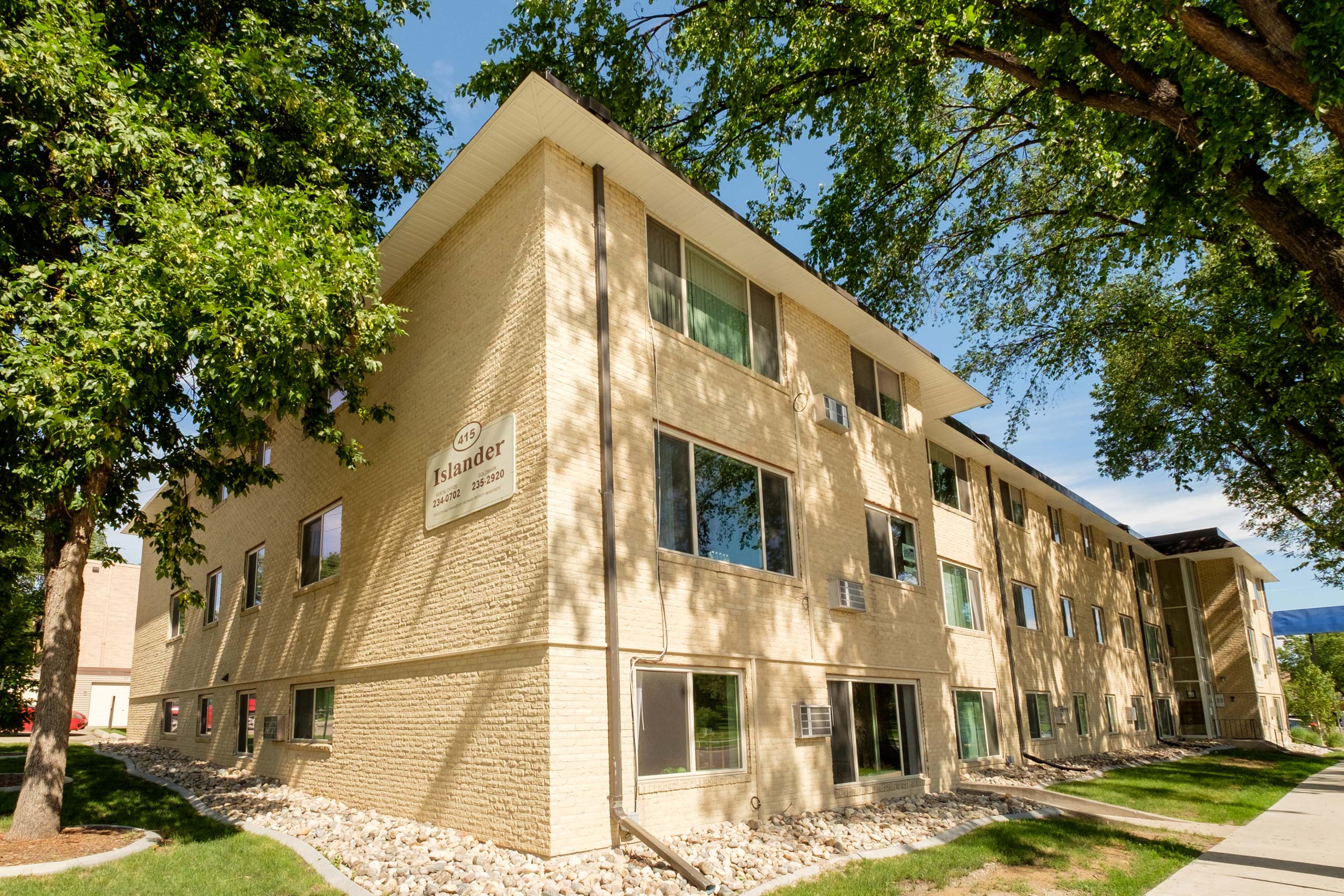 Islander Apartments in Fargo, ND