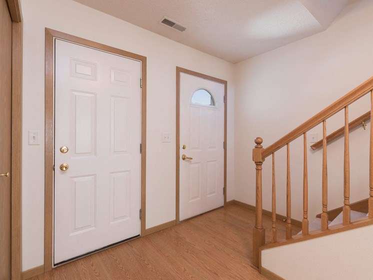Pebble Creek Townhomes | Entry Area