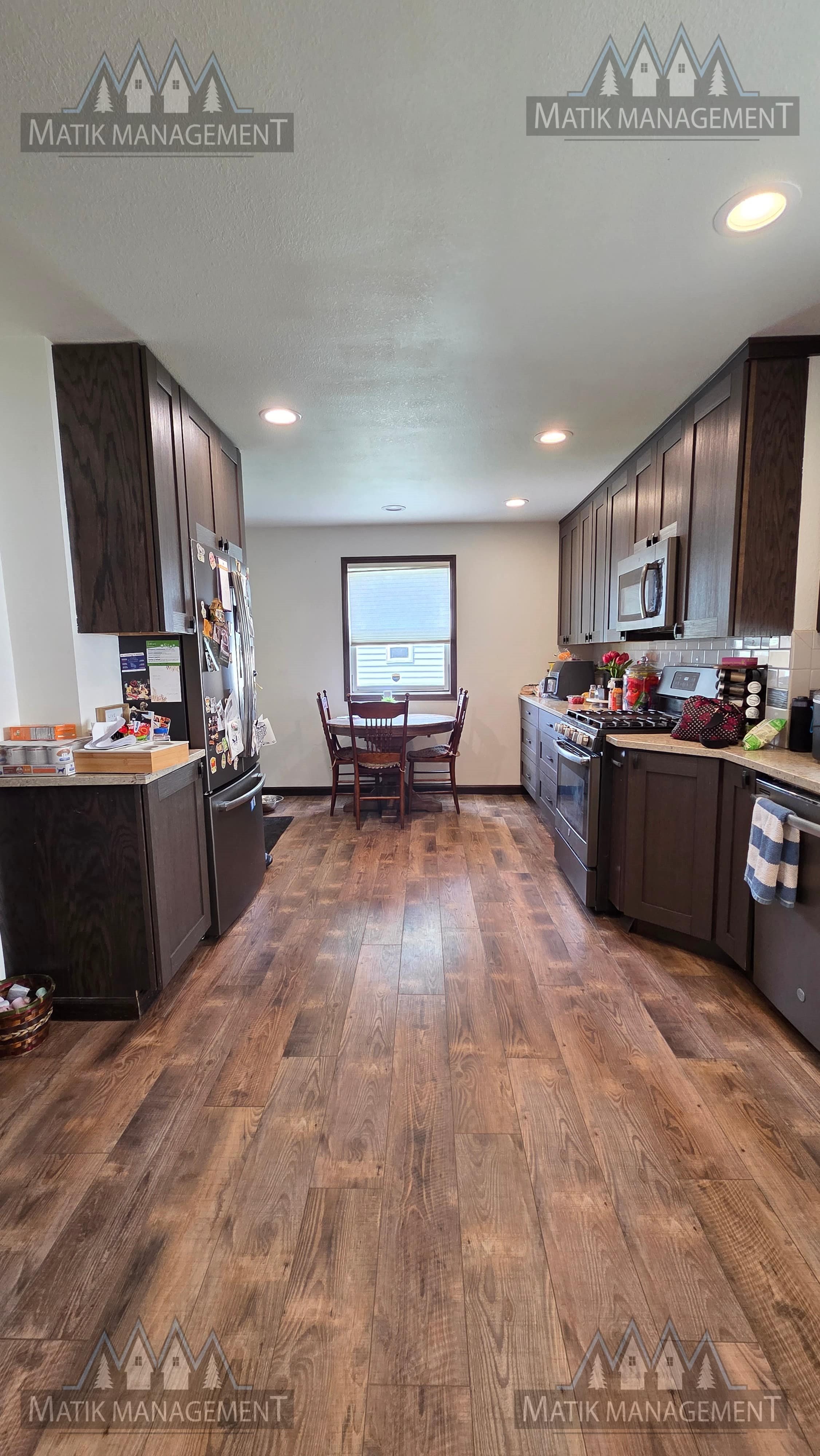 Gallery Photo 49
