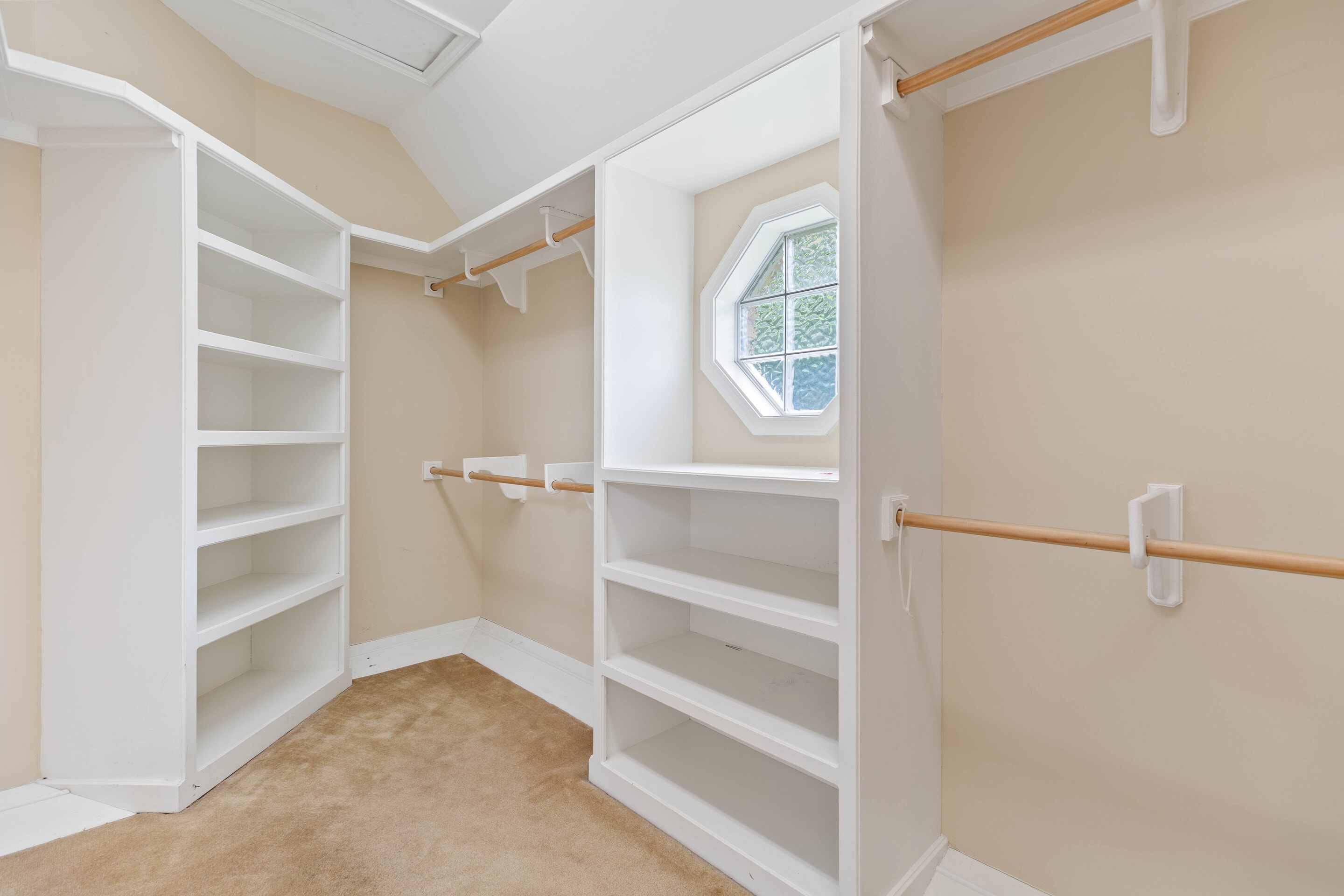 Gallery Photo 4