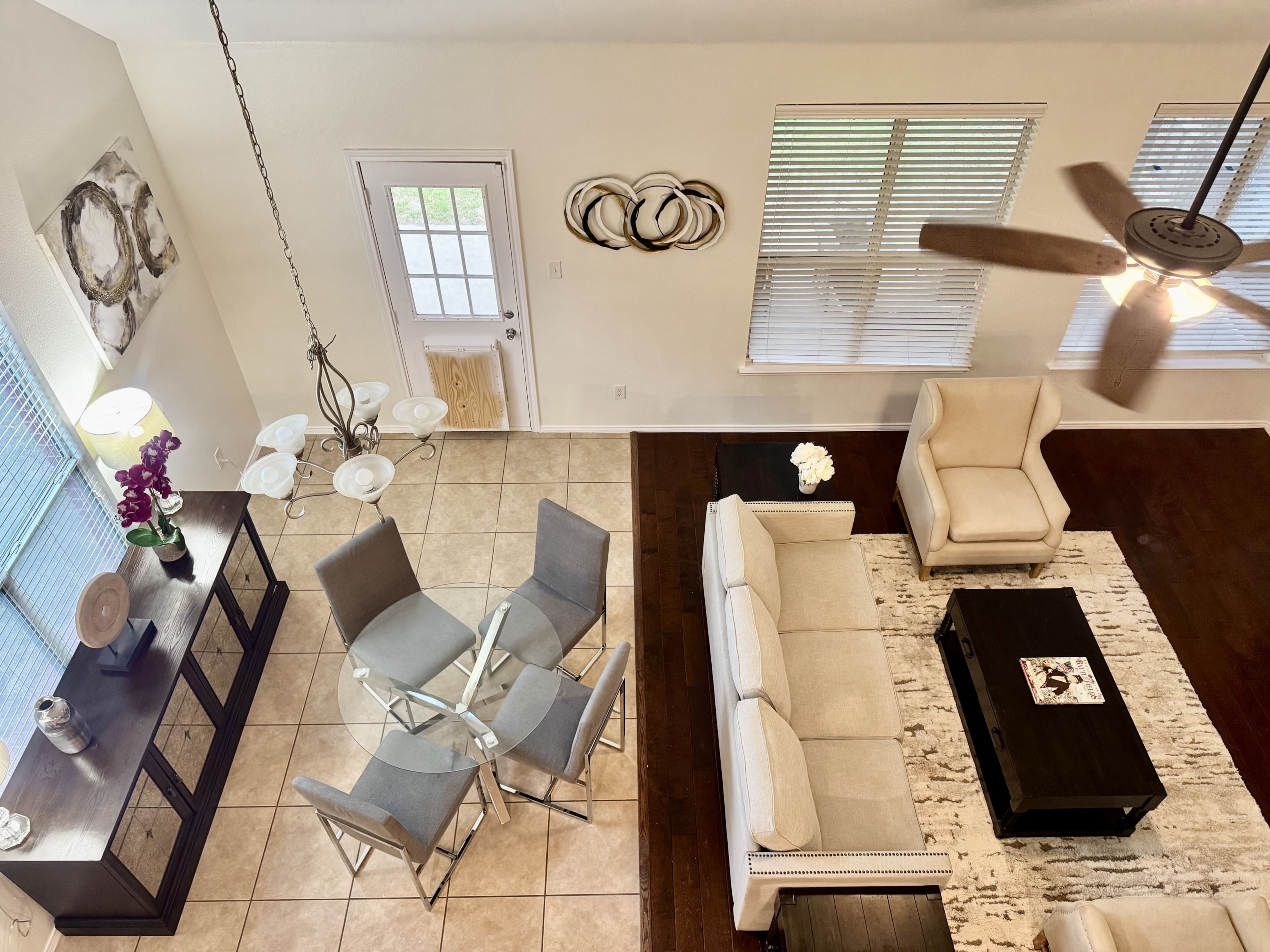 Gallery Photo 18