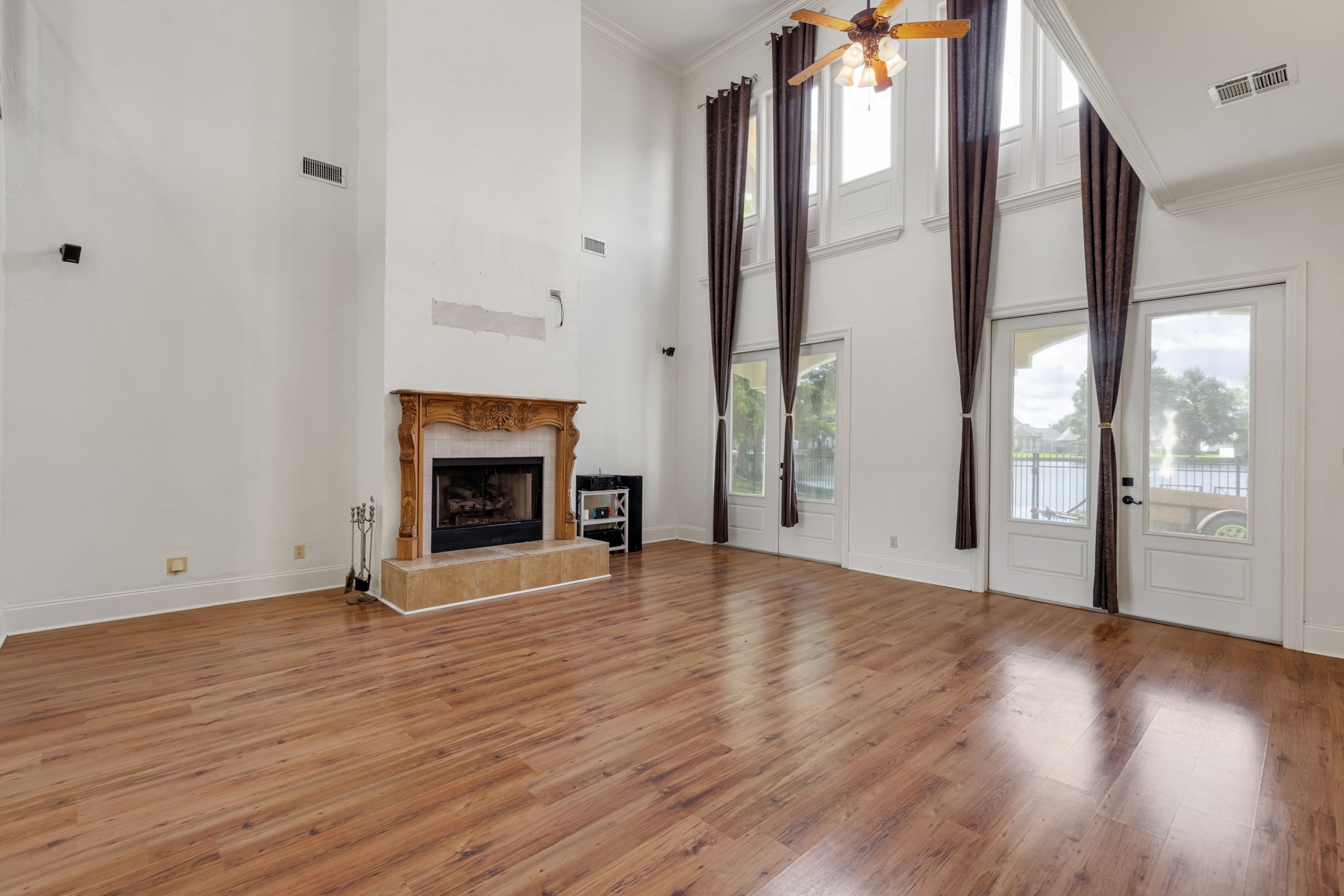Gallery Photo 29