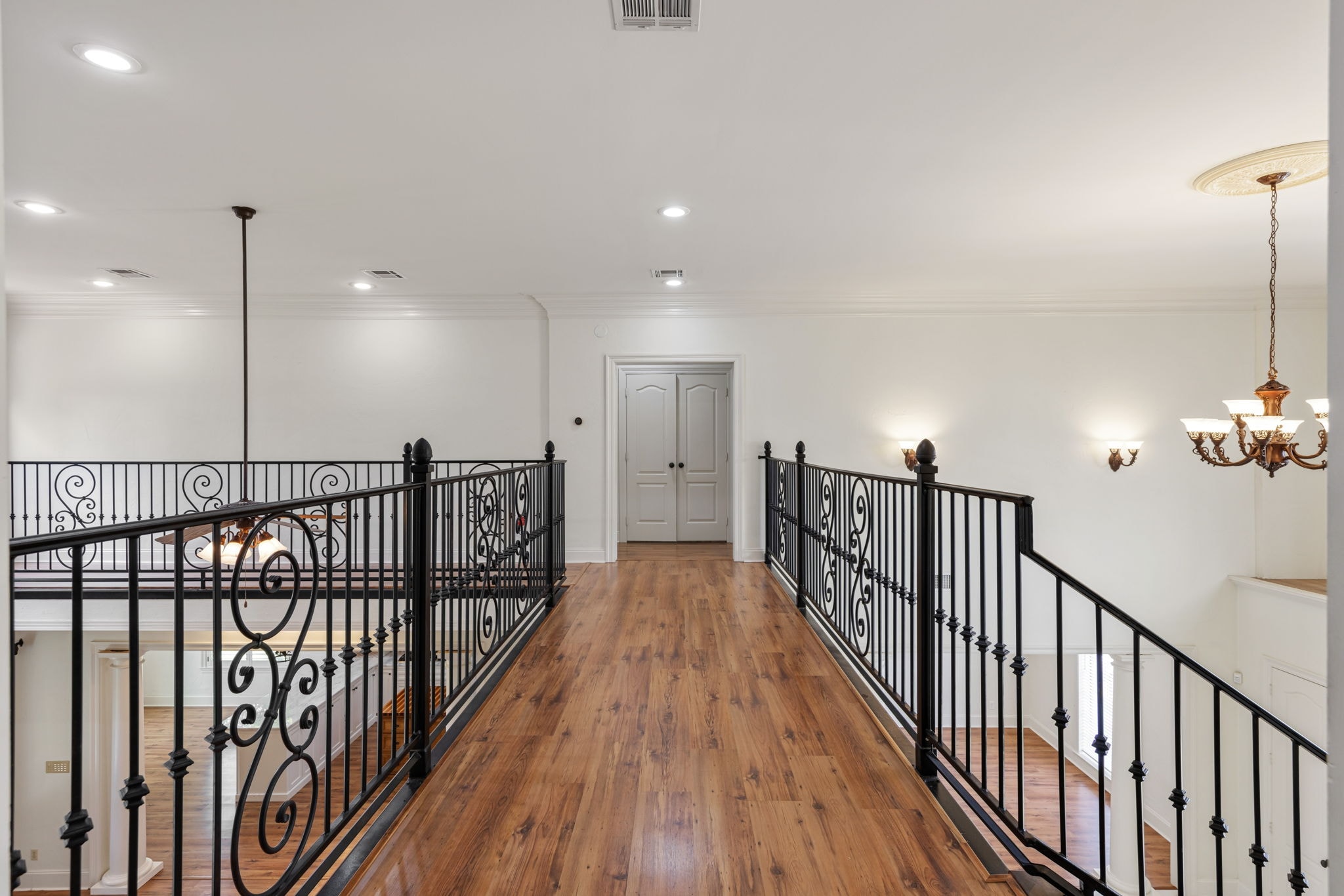 Gallery Photo 13