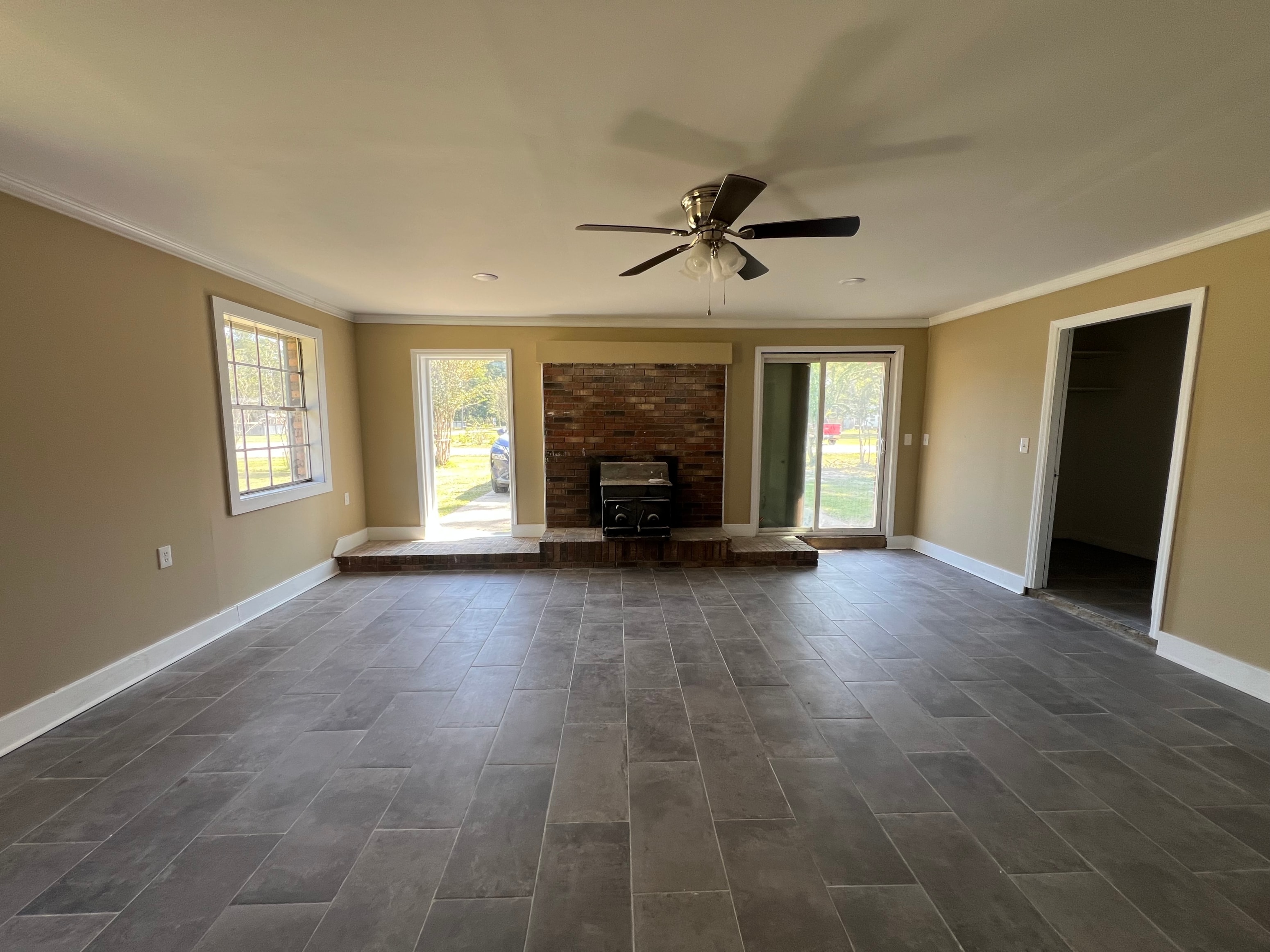 Gallery Photo 17
