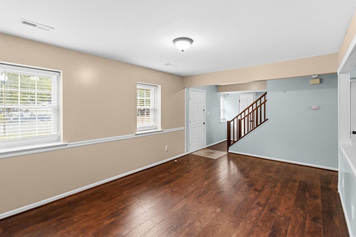 Gallery Photo 4