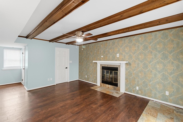 Gallery Photo 10