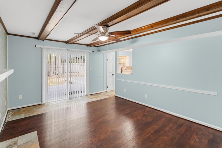 Gallery Photo 11