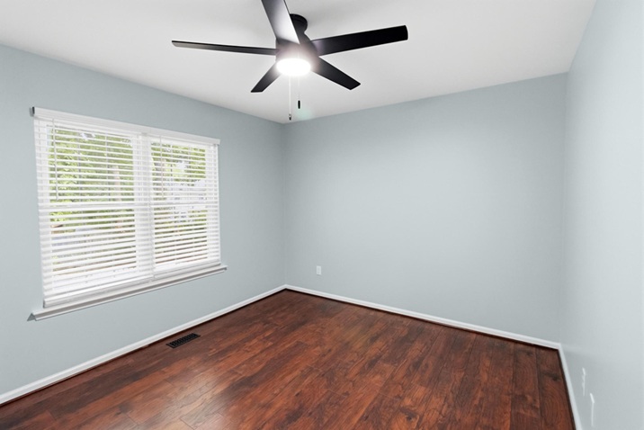 Gallery Photo 19