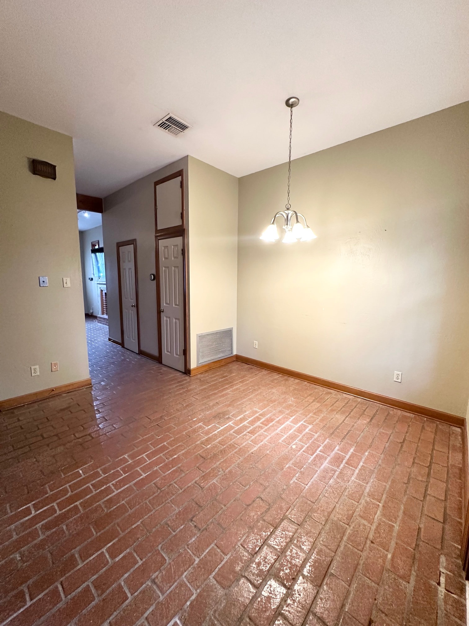 Gallery Photo 10