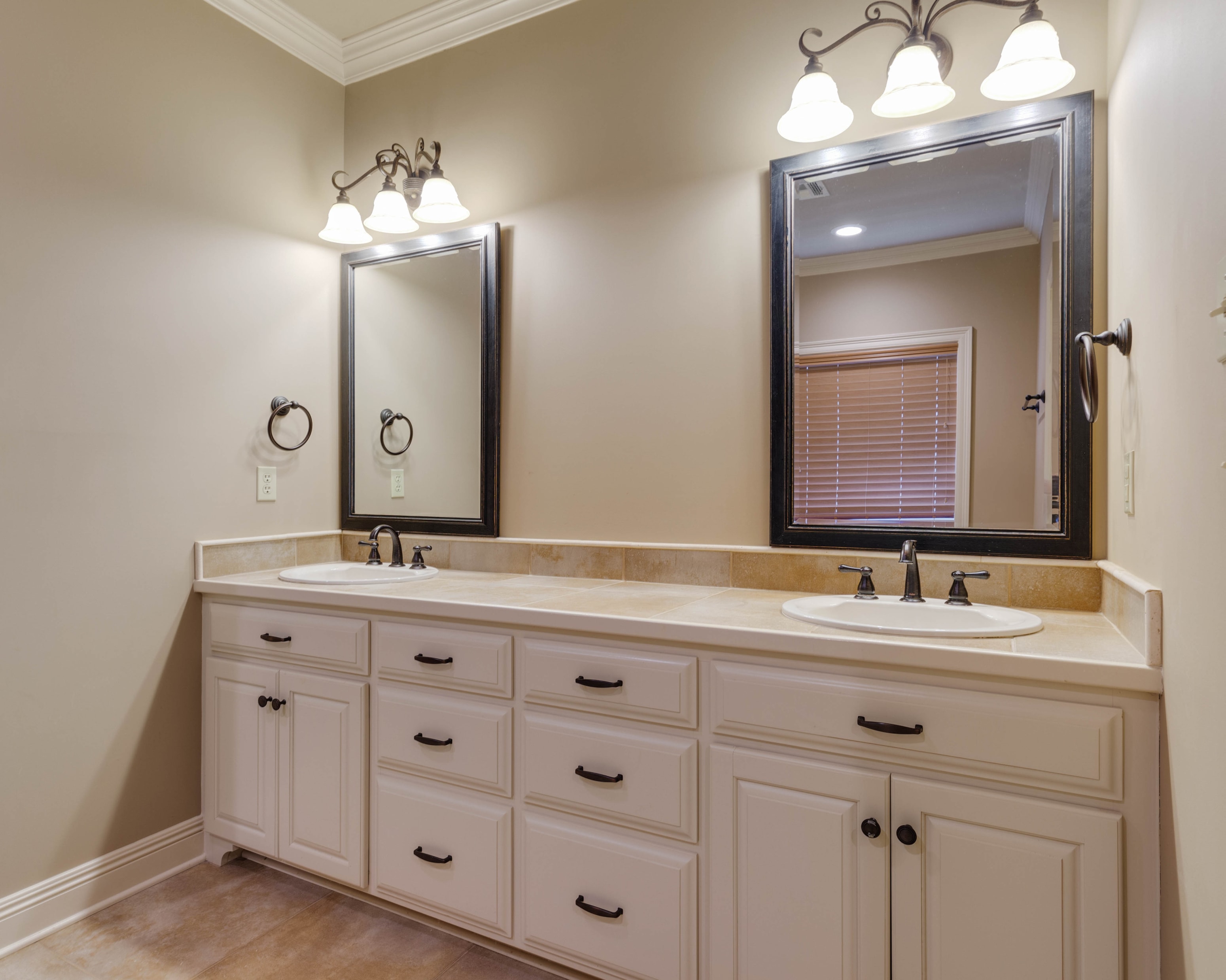 Gallery Photo 19
