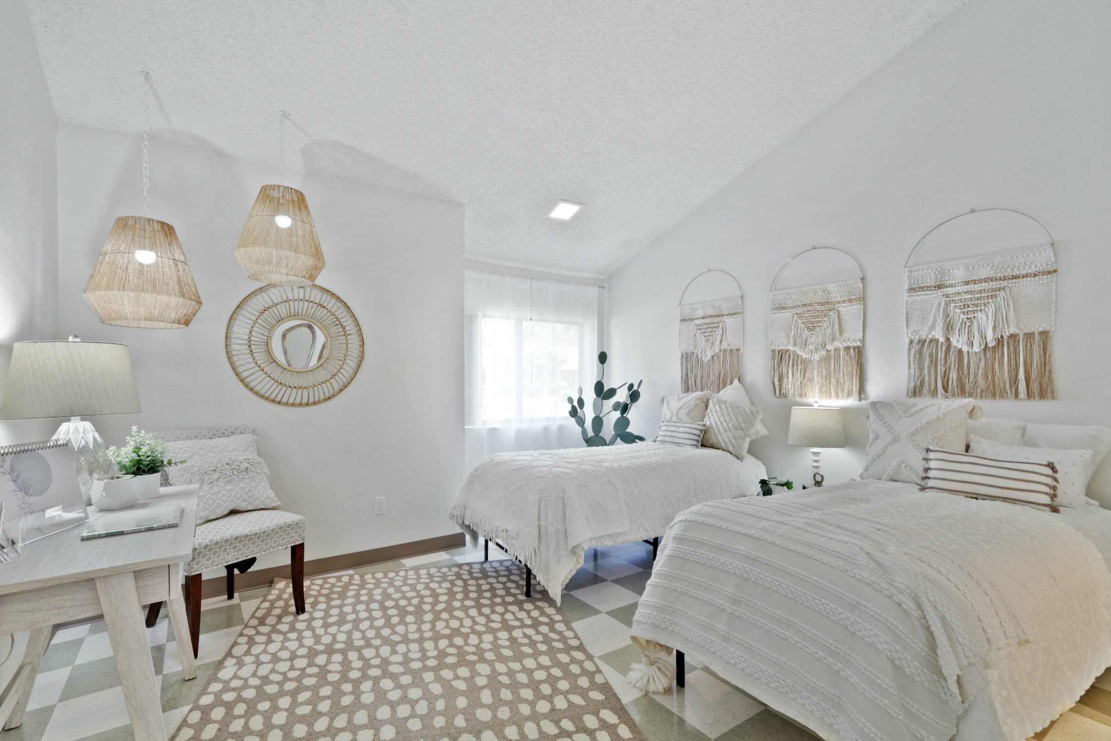 A large sharable bedroom at Suntree