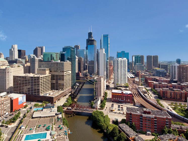 Daytime view from Kingsbury Plaza of River North Chicago skyline