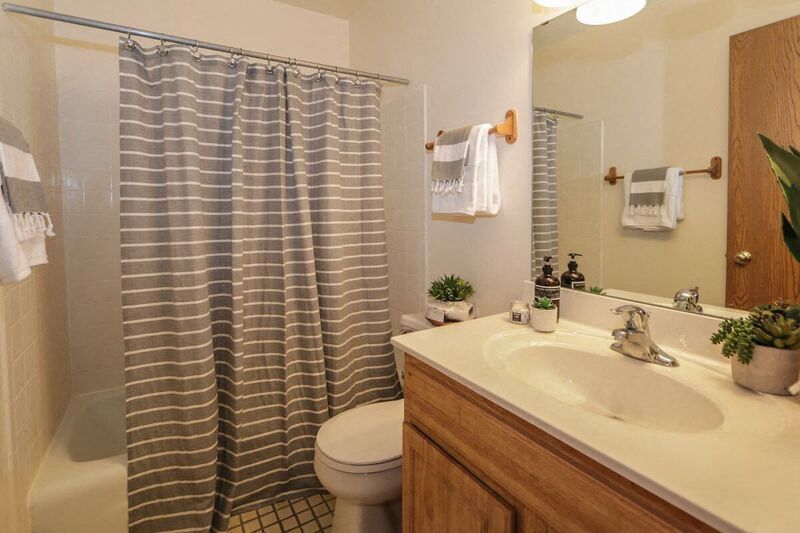 Gallery Photo 9