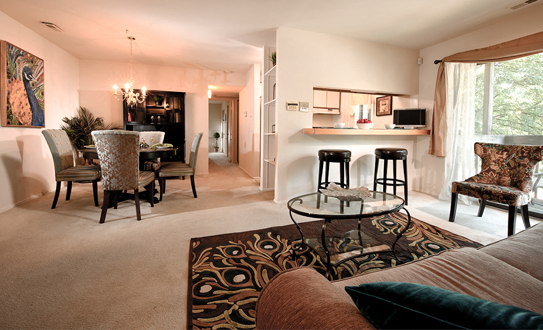 Living room and dining at The Bluffs at Fairway Hills, Columbia