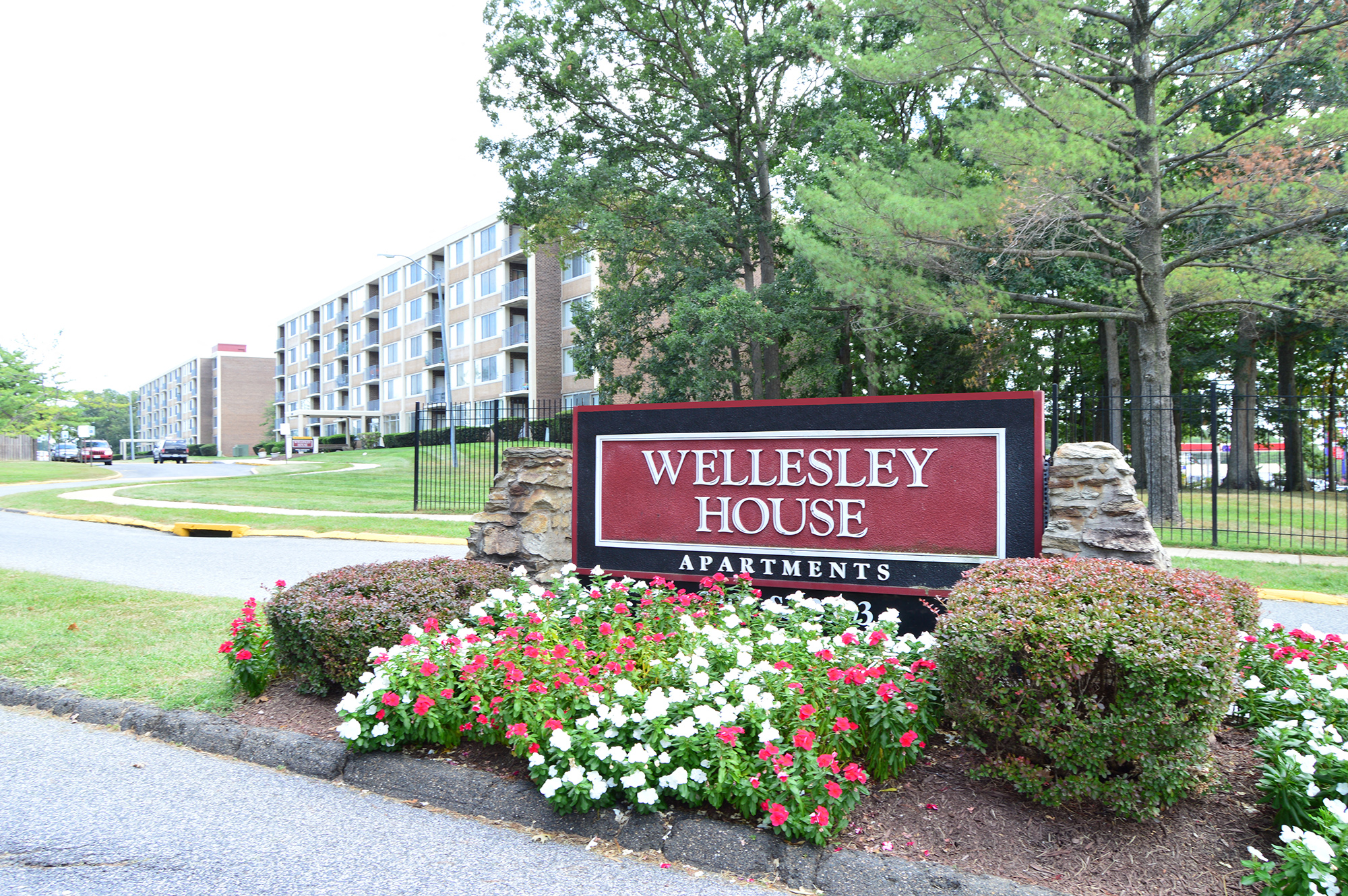 Apartments in Parkville, MD 21234 Wellesley House Apartments