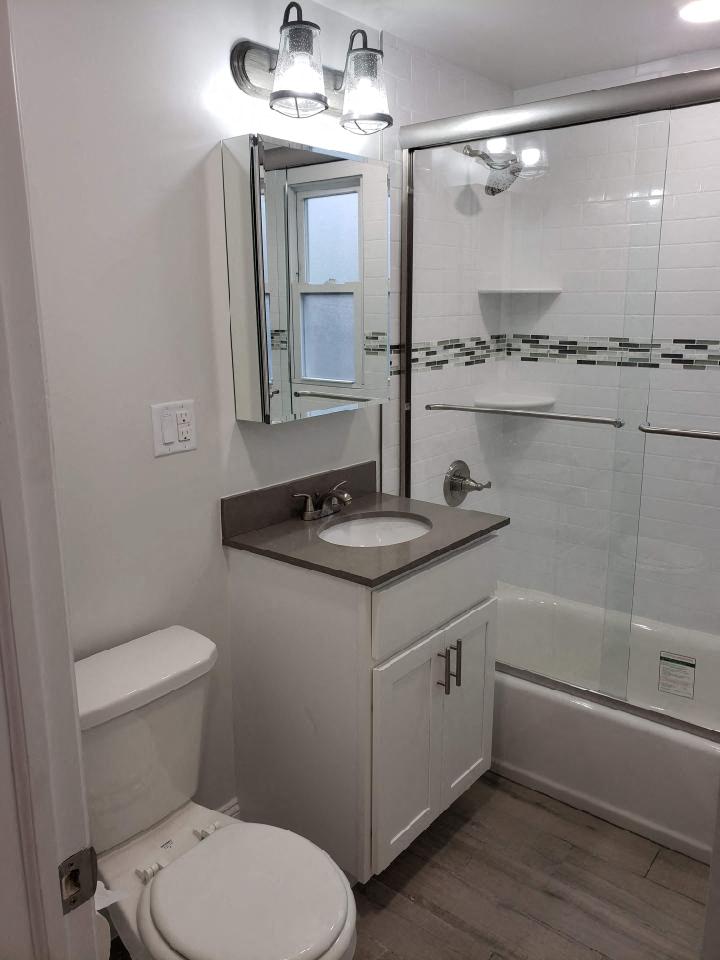 Gallery Photo 12