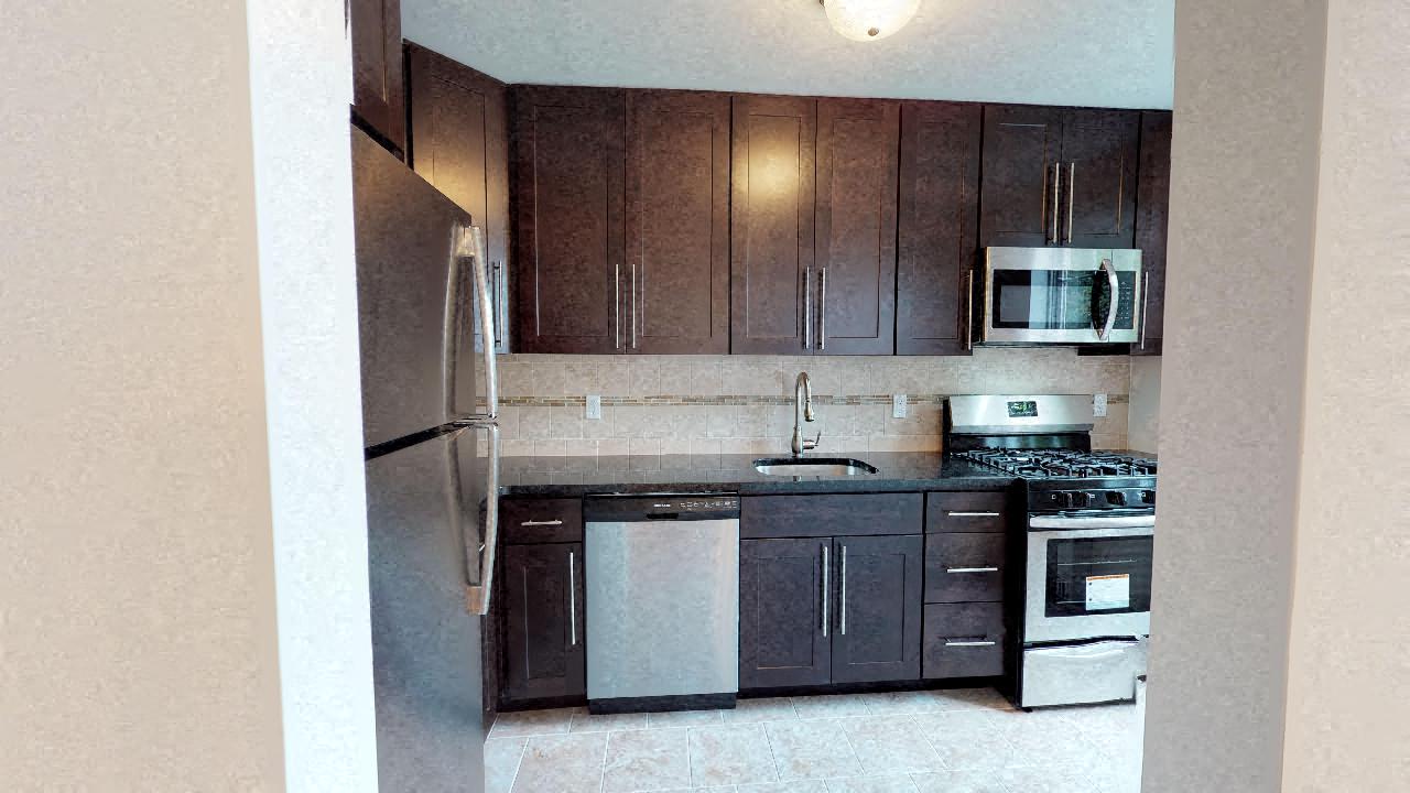 Gallery Photo 16