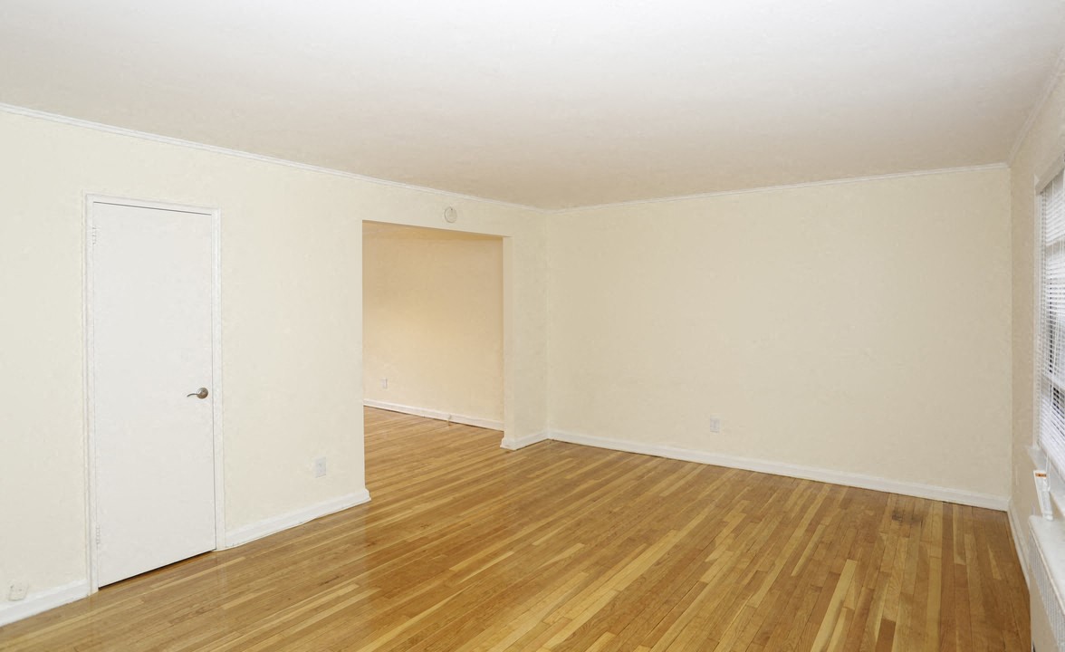 Gallery Photo 13