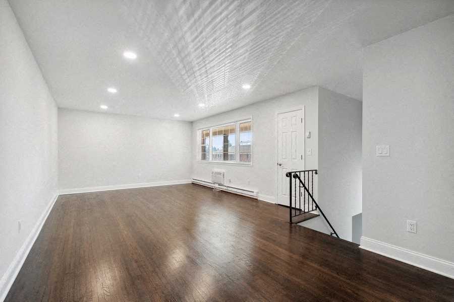Gallery Photo 6