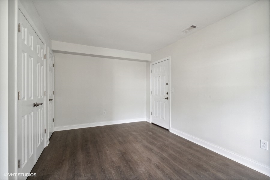 Gallery Photo 16
